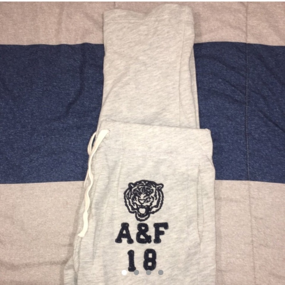 Abercrombie & Fitch White Grey Sweatpants